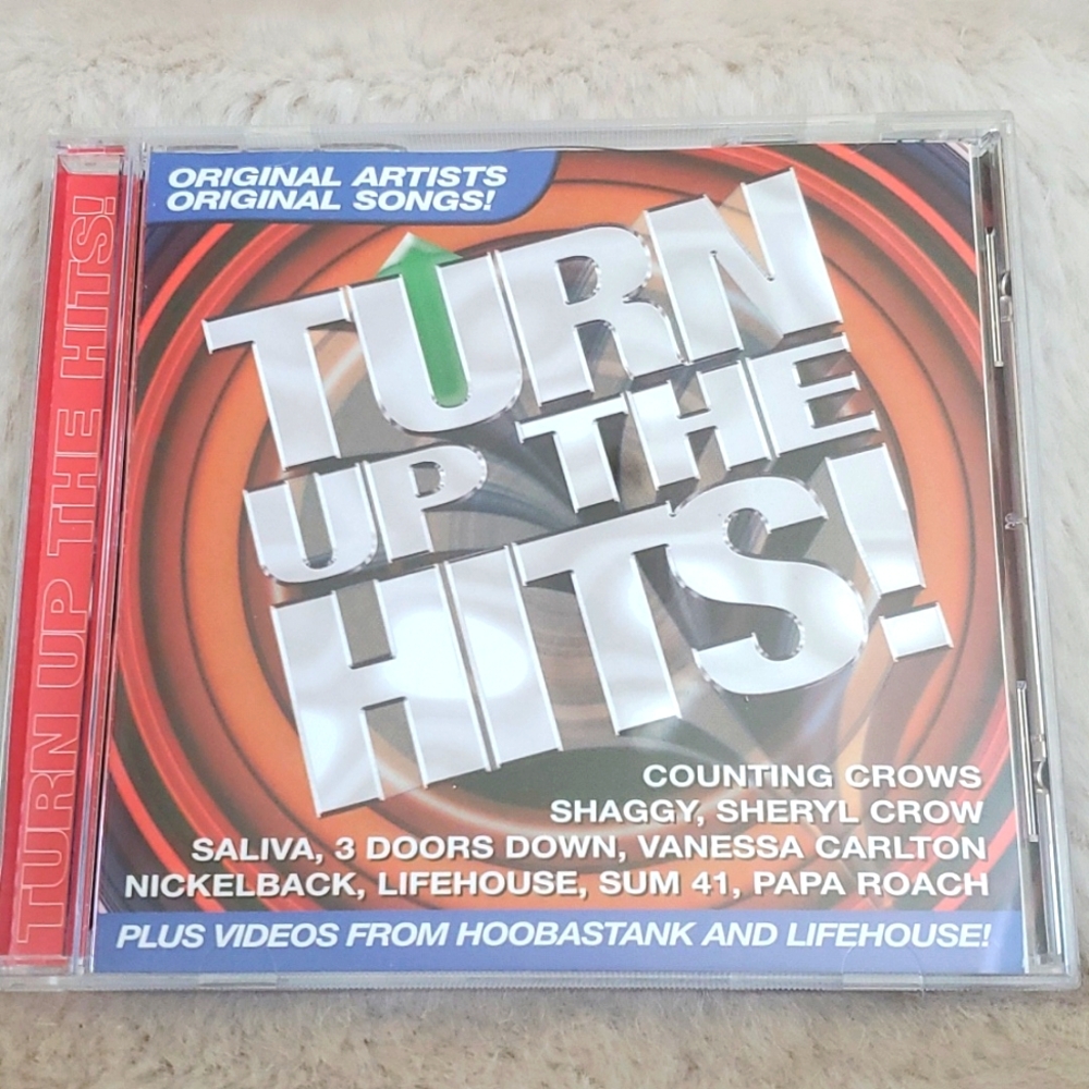 CD, Turn Up The Hits